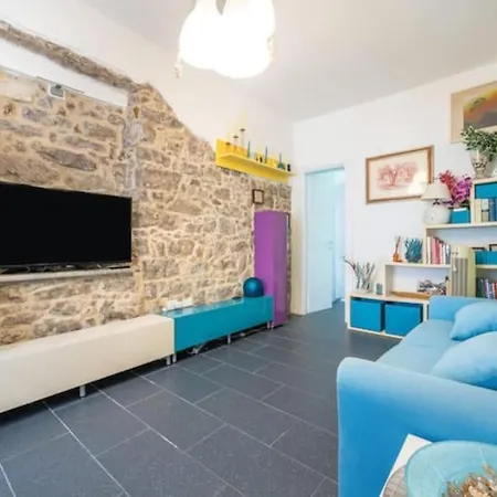 Casa Nora, 200m Dal Mare Апартаменты Калазетта