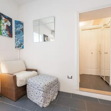 Casa Nora, 200m Dal Mare Апартаменты