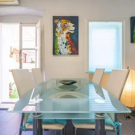 Casa Nora, 200m Dal Mare Апартаменты *