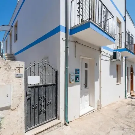 Casa Nora, 200m Dal Mare Апартаменты *